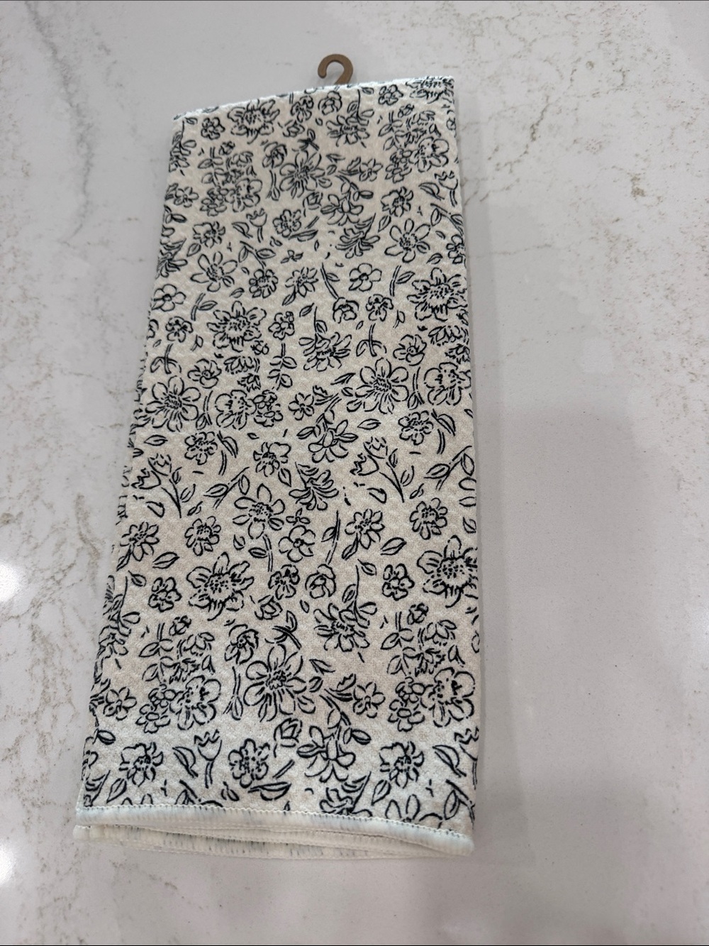 Room Essentials White and Black Floral Kitchen Towel new